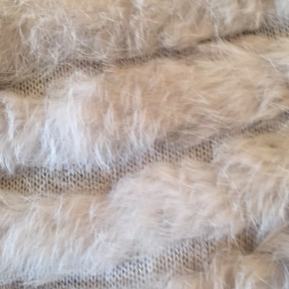 Fur Vest salmon in colour - Picture 6 of 6